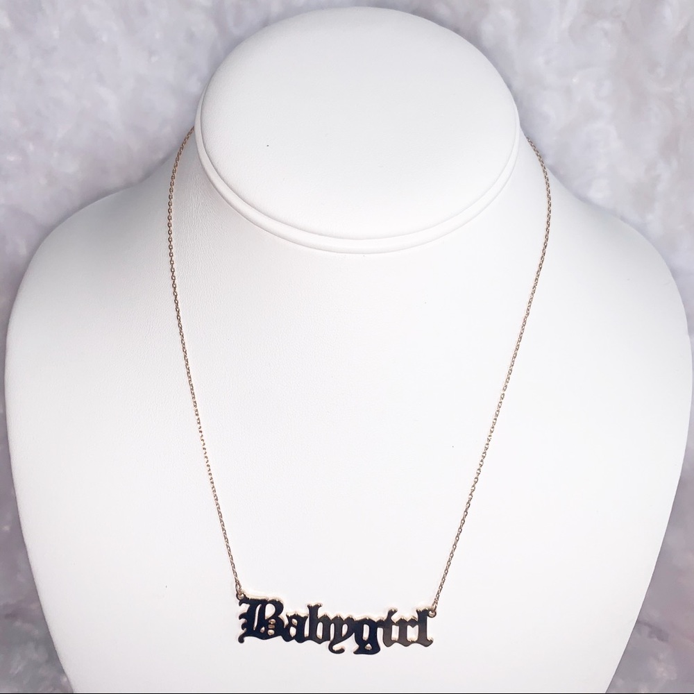 🔴SOLD🔴”BABYGIRL” GOLD NAME PLATE NECKLACE | NWOT